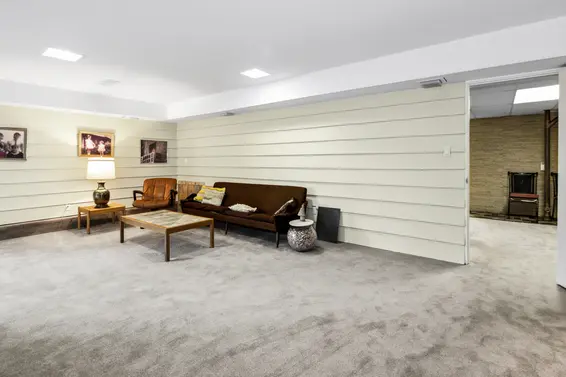 693 East Kings Road, North Vancouver For Sale - image 32