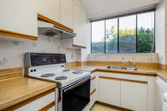 401 114 West Keith Road, North Vancouver For Sale - image 12