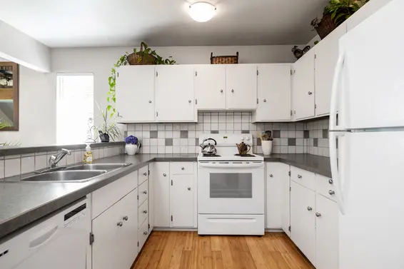 524 East Keith Road, North Vancouver For Sale - image 14