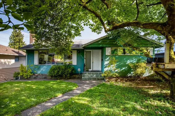 1043 Whitchurch Street, North Vancouver For Sale - image 39