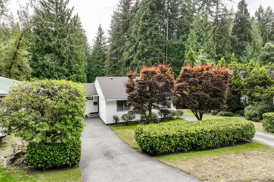 741 Wellington Drive, North Vancouver For Sale - image 4