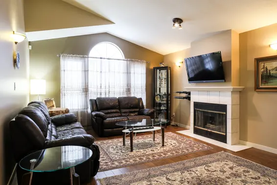1647 Philip Avenue, North Vancouver For Sale - image 1
