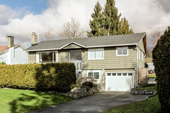 838 East 14th Street, North Vancouver