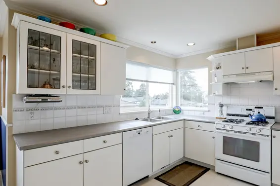 Kitchen - 453 East 16th Street, North Vancouver  