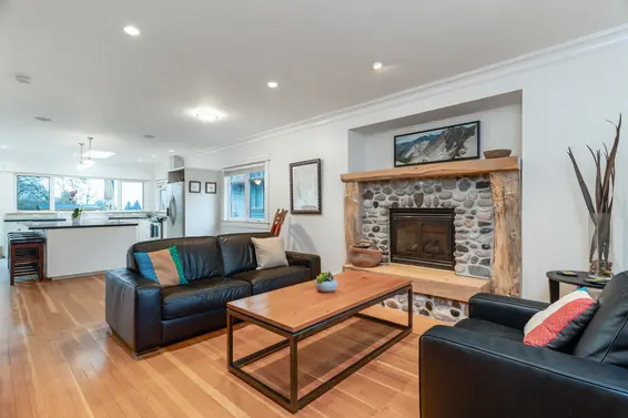 637 West 15th Street, North Vancouver For Sale - image 5