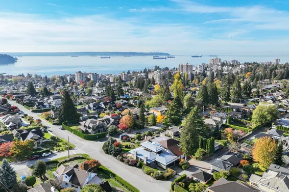 1209 Haywood Avenue, West Vancouver For Sale - image 54
