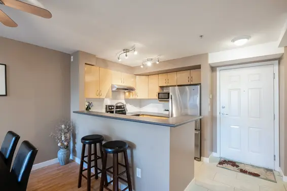 208 345 Lonsdale Avenue, North Vancouver For Sale - image 9