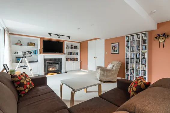 424 East Keith Road, North Vancouver For Sale - image 43