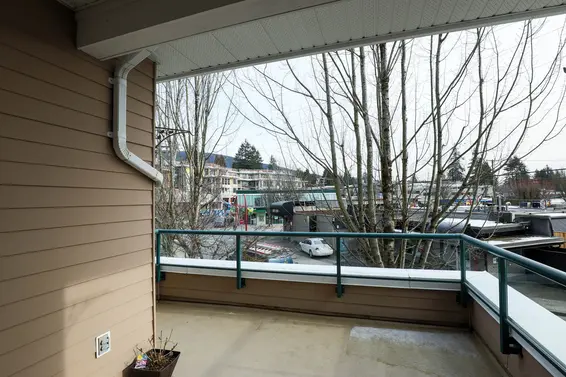 Balcony - 203-3151 Connaught Crescent, North Vancouver  