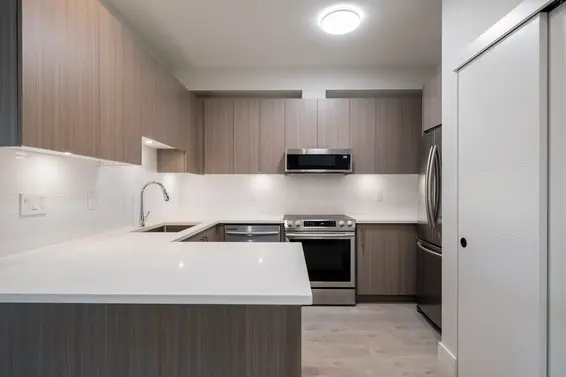 Kitchen - 203-1633 Tatlow Avenue  