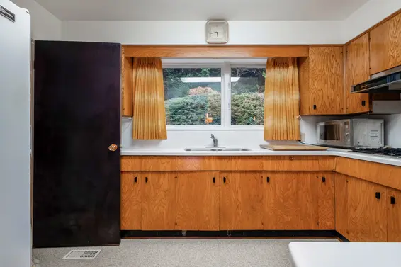 491 Monteray Avenue, North Vancouver For Sale - image 14