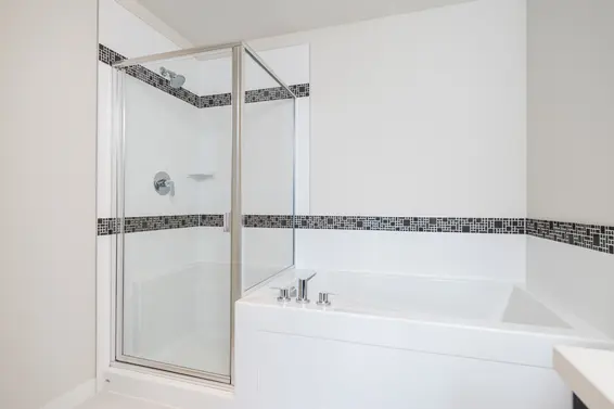 210 717 Chesterfield Avenue, North Vancouver For Sale - image 14