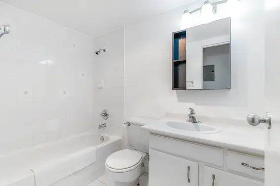 335 340 West 3rd Street, North Vancouver For Sale - image 15