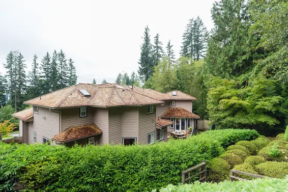 Backyard - 998 Dempsey Road, North Vancouver  