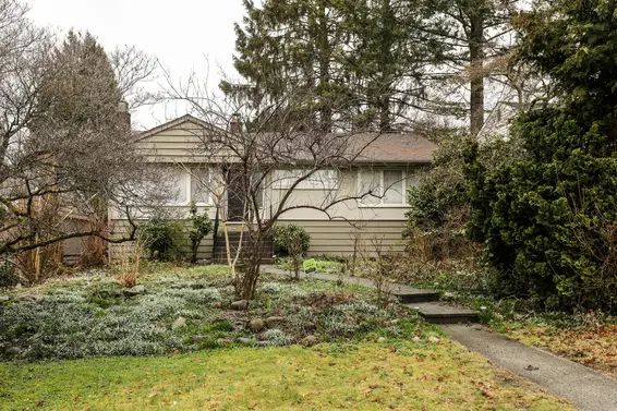 408 West 26th Street, North Vancouver  