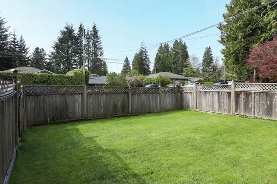 Front yard - 926 East 29th Street, North Vancouver  