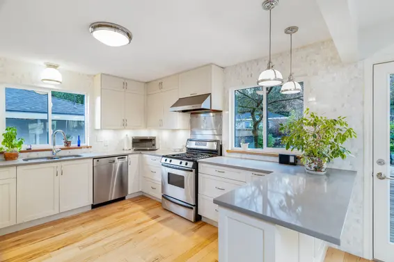 3269 Connaught Avenue, North Vancouver For Sale - image 17