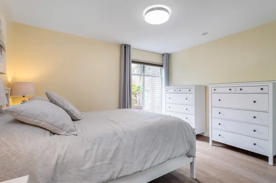 2105 33 Chesterfield Place, North Vancouver For Sale - image 16