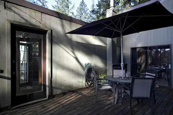 Deck  