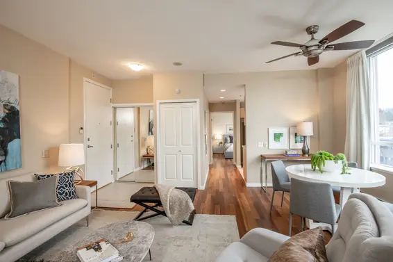 404 120 West 16th Street, North Vancouver For Sale - image 3