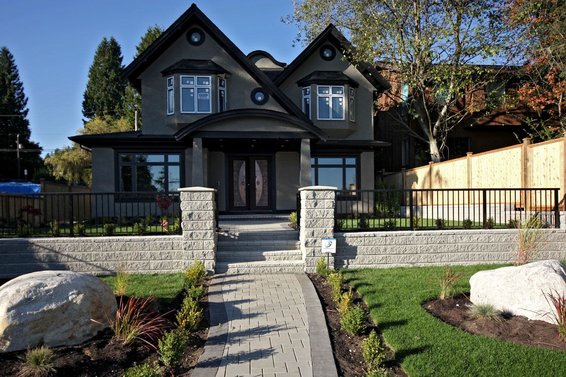 506 East 19th Street, North Vancouver