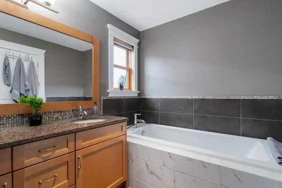 341 East 14th Street, North Vancouver For Sale - image 32