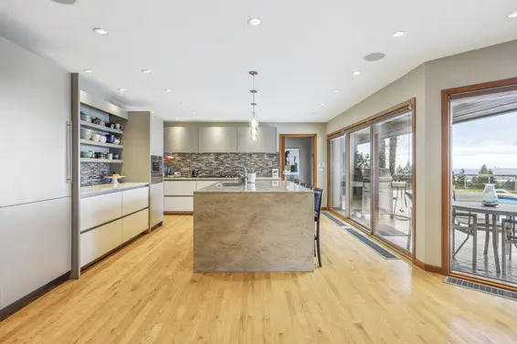 2022 Blairview Avenue, North Vancouver For Sale - image 13