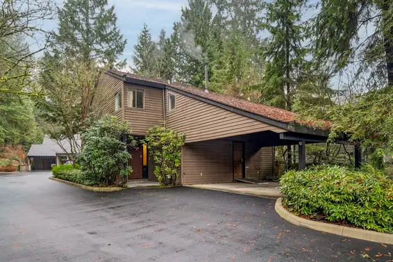1494 Ross Road, North Vancouver
