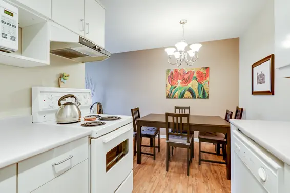 302 330 East 1st Street, North Vancouver For Sale - image 8