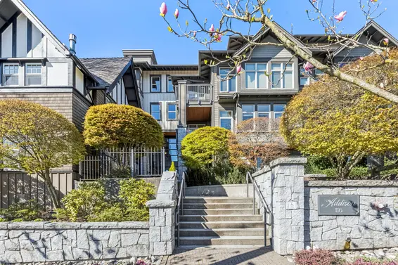 303 116 West 23rd Street, North Vancouver