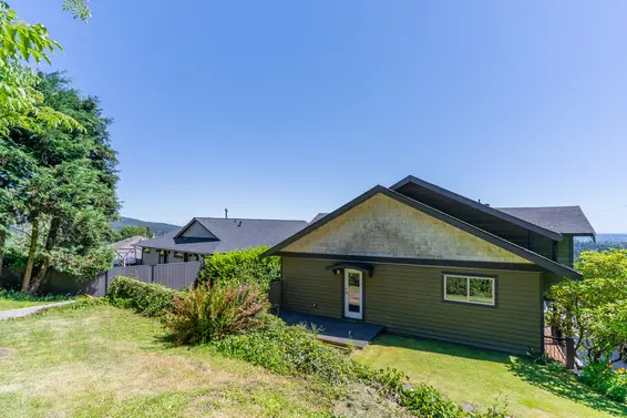 1070 Chamberlain Drive, North Vancouver For Sale - image 59