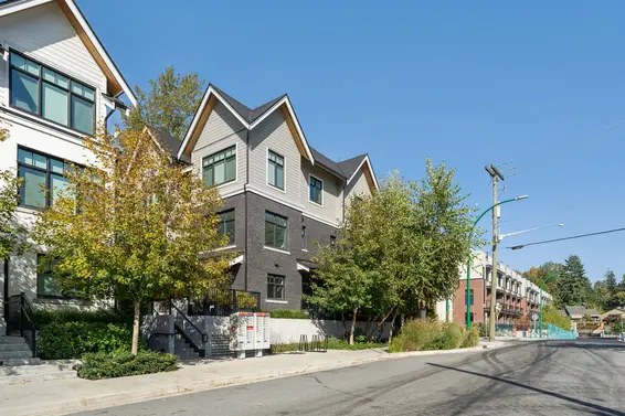 19 1960 Glenaire Drive, North Vancouver For Sale - image 38
