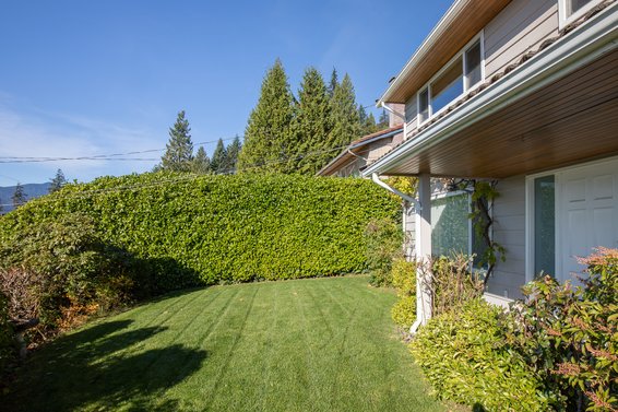 368 Newdale Court, North Vancouver