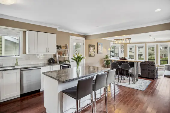 4054 Cummins Place, North Vancouver For Sale - image 12