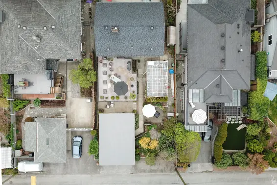 515 East 19th Street, North Vancouver - lot overview 3  