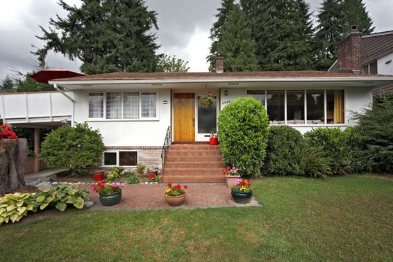 4548 Marineview Crescent, North Vancouver