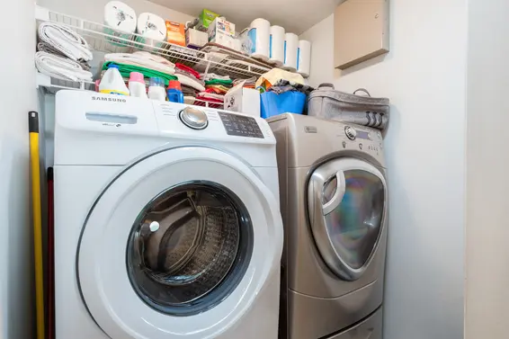210 223 Mountain Highway - Laundry  