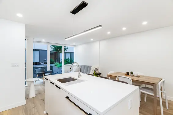 Kitchen - 107 649 East 3rd Street  
