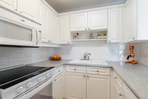 201 1523 Bowser Avenue, North Vancouver For Sale - image 12