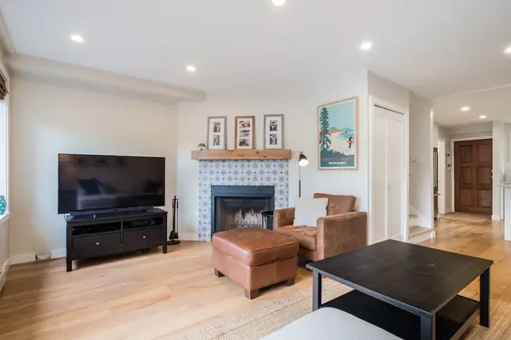 2 2151 Banbury Road, North Vancouver For Sale - image 6