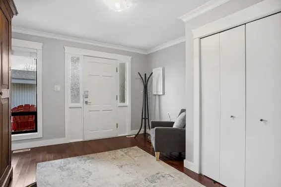 4054 Cummins Place, North Vancouver For Sale - image 2