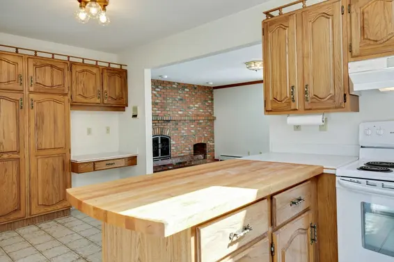 Kitchen Eating Area  