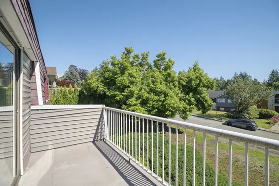 546 West 20th Street, North Vancouver For Sale - image 5