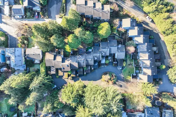 2060 Deep Cove Crescent, North Vancouver For Sale - image 33