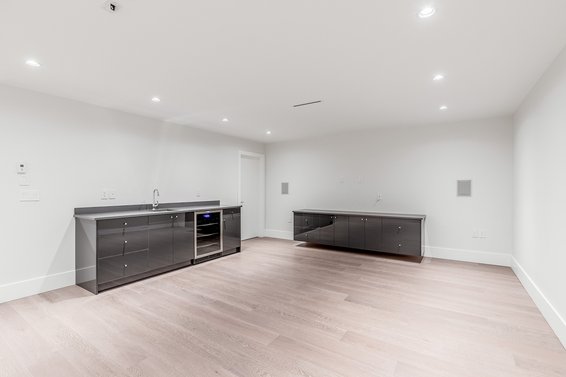 Rec room - 528 East 11th Street, North Vancouver