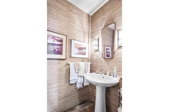 693 East Kings Road, North Vancouver For Sale - image 18