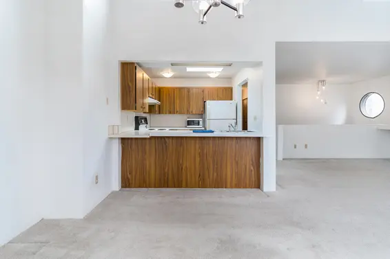 2040 Sandown Place, North Vancouver For Sale - image 17