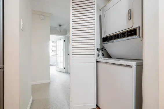 202 1341 Clyde Avenue, North Vancouver For Sale - image 24