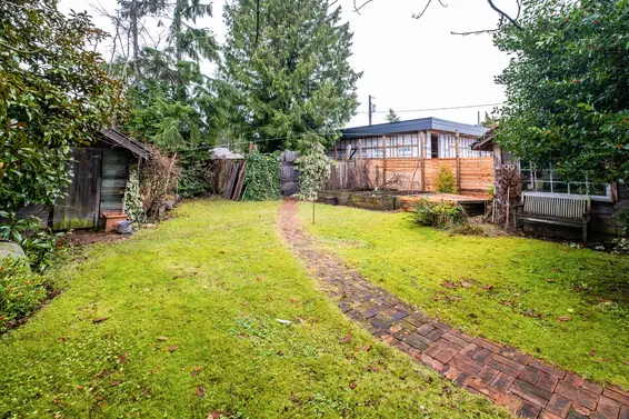 338 East 14th Street, North Vancouver For Sale - image 35