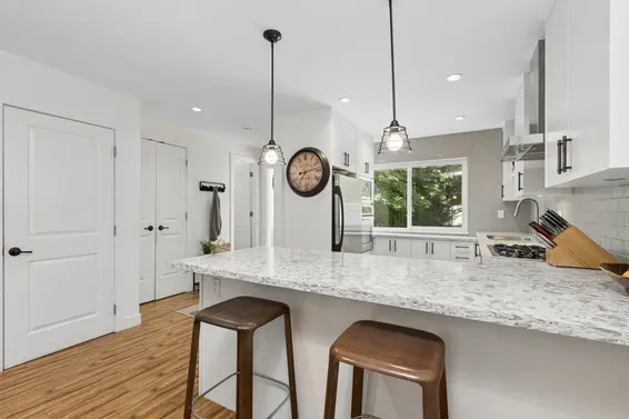 4715 Hoskins Road, North Vancouver For Sale - image 7